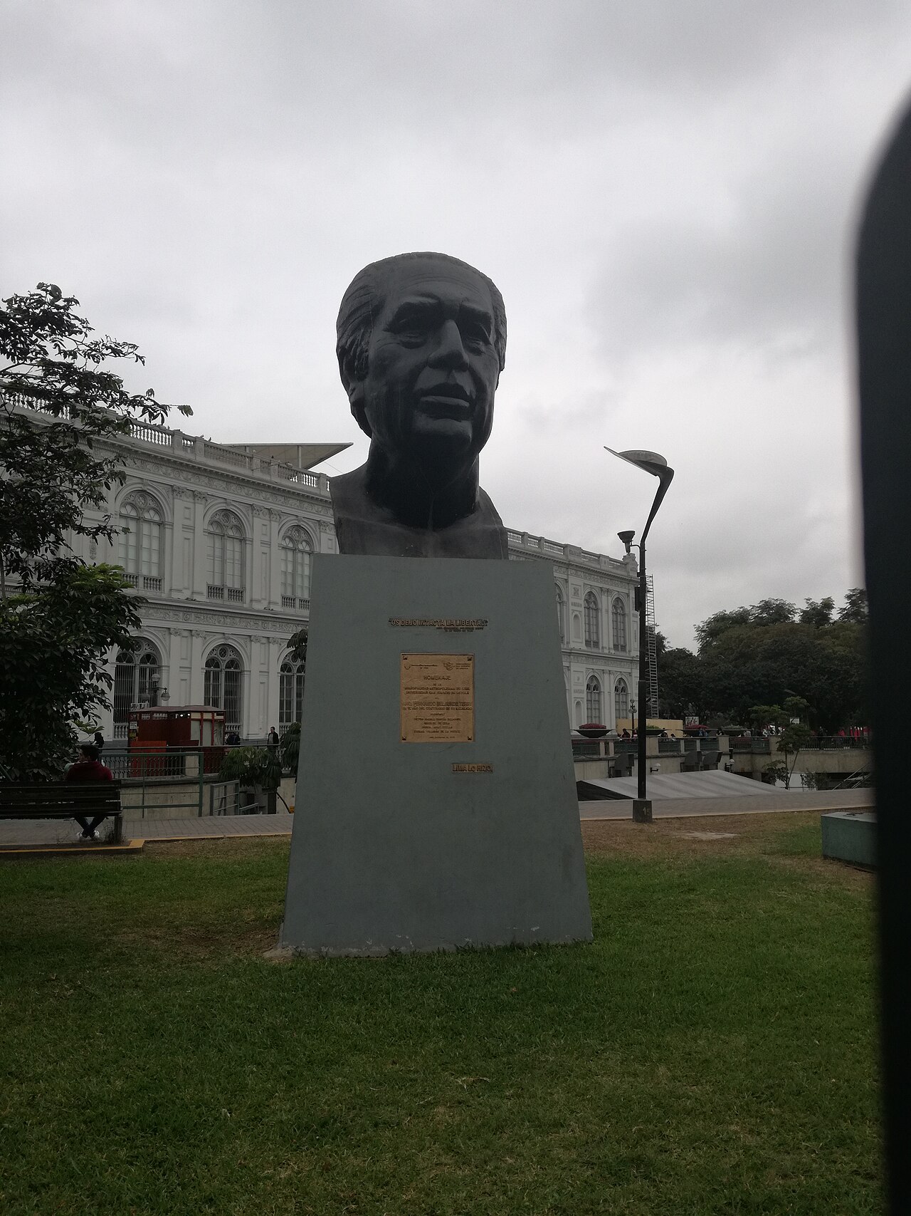 Fernando Belaúnde